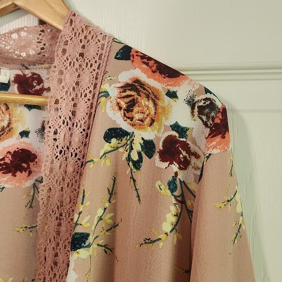 Dusty Rose Floral Kimono Size SM Bell Sleeves Lace Fairycore Girlhood Feminine - Picture 5 of 8